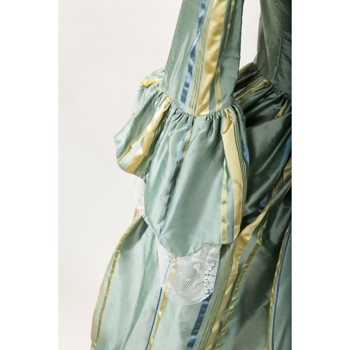 Robe XVIII ° (1767) FRAGONARD