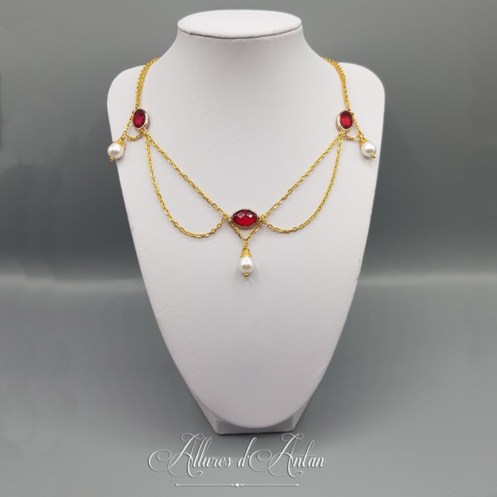 Collier XVIIIe, Perles