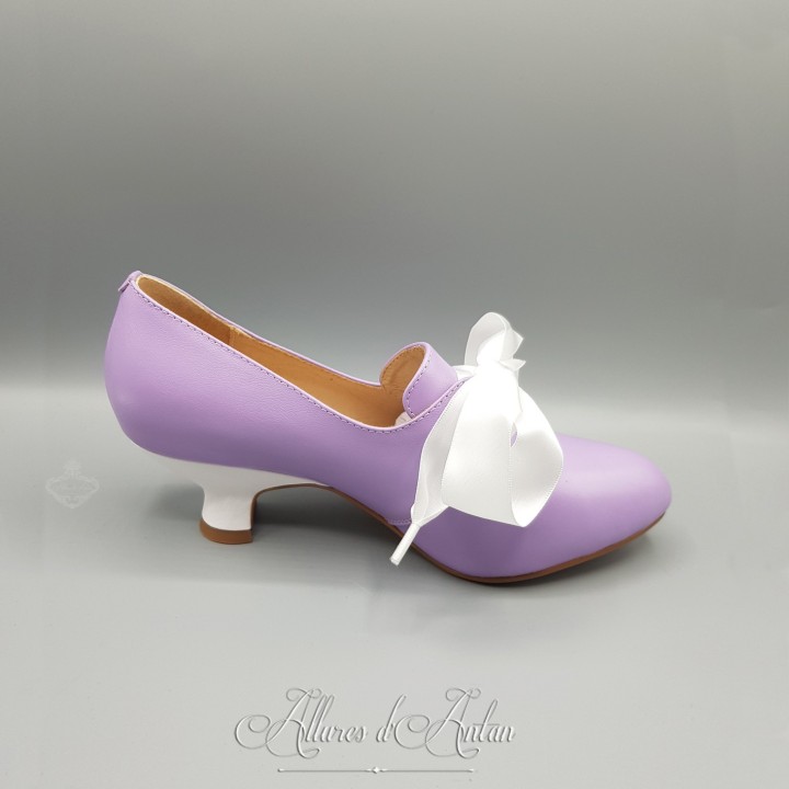 PRECOMMANDE- CHANTILLY - (1760-1790) Mauve