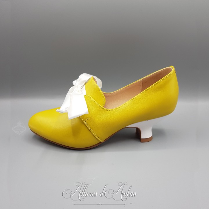 PRECOMMANDE- CHANTILLY - (1760-1790) Jaune