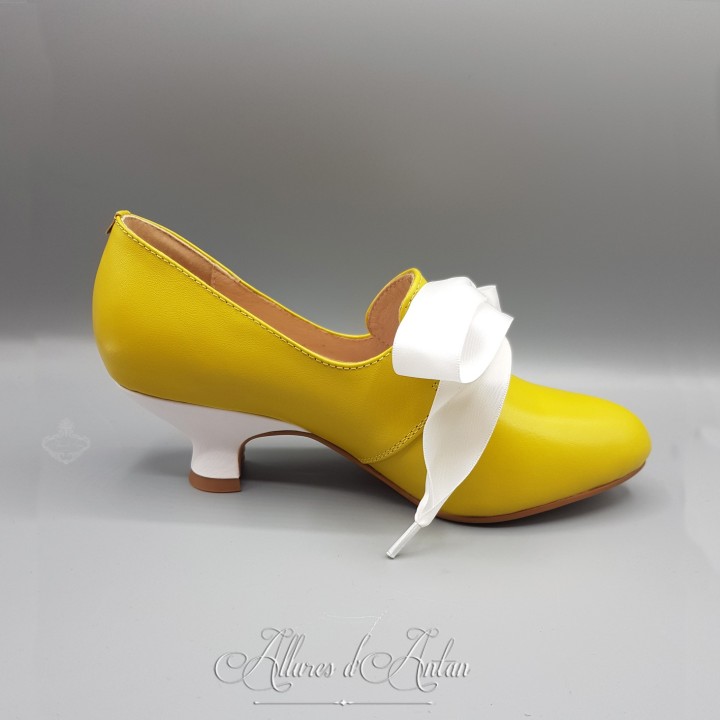 PRECOMMANDE- CHANTILLY - (1760-1790) Jaune