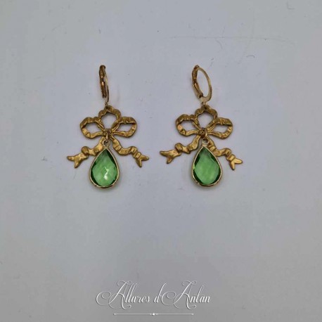 Boucles d'oreilles XVIIIe Noeud - strass VERT CLAIR