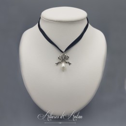 Pendentif XVIIIe Noeud et Perle nacrée