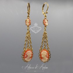 Boucles d'oreilles camées face à face - Corail