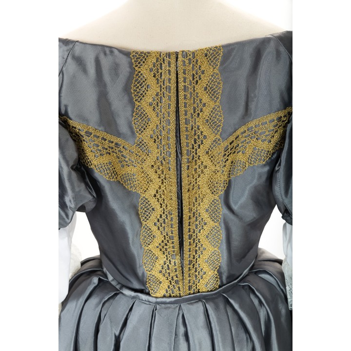 Dress XVII ° (1665) SEVIGNE