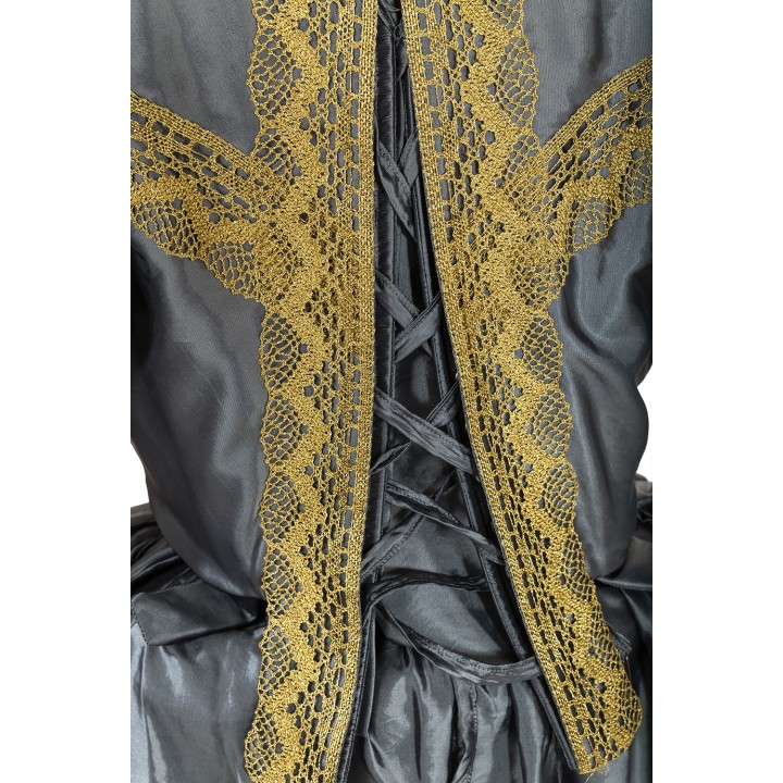 Dress XVII ° (1665) SEVIGNE